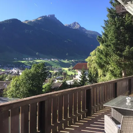 Haus Adlerhorst アパート