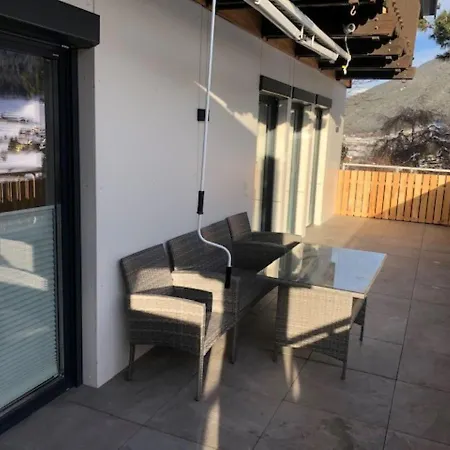 Haus Adlerhorst ノイシュティフト・イム・シュトゥーバイタール