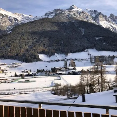 Haus Adlerhorst דירה *