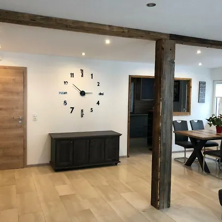 Haus Adlerhorst דירה