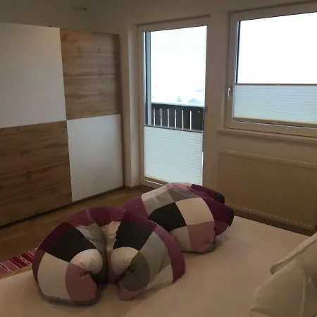 Haus Adlerhorst דירה