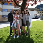 Haus Adlerhorst * Нойштифт-им-Штубайталь